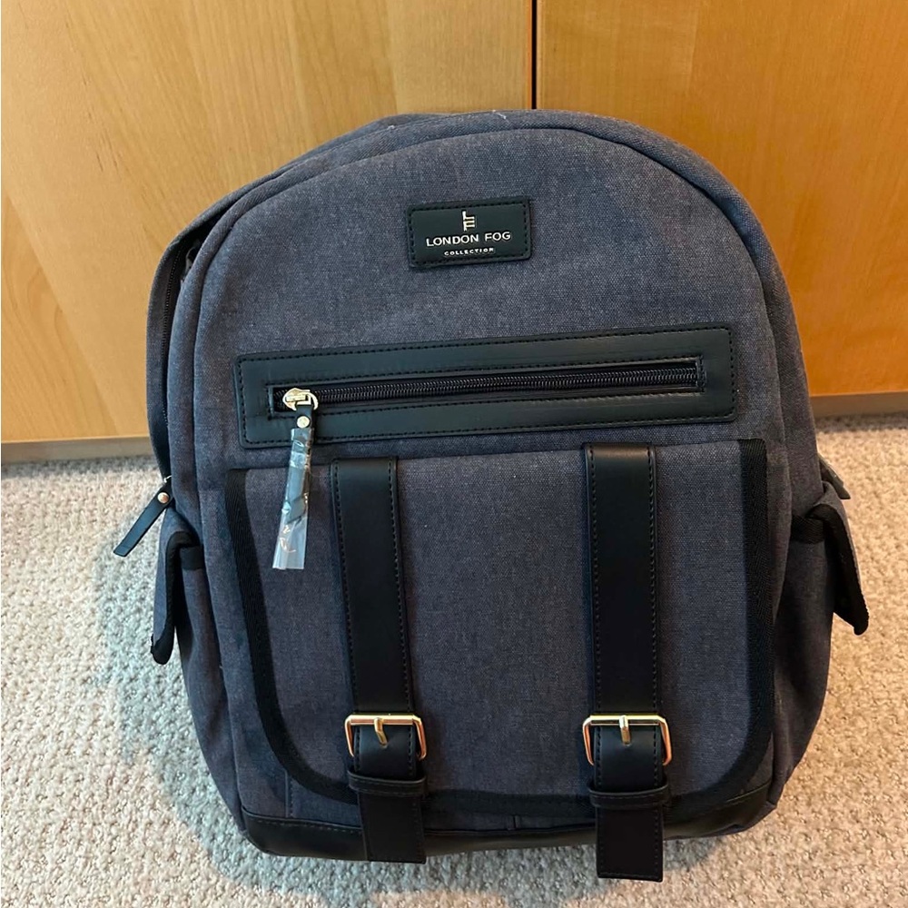 London Fog Men’s Gray Canvas Backpack
